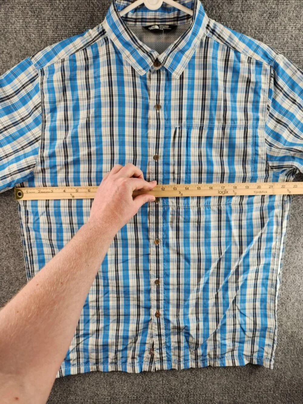 The North Face Short Sleeve Blue Plaid Outdoors Hiking Button Up Shirt Medium